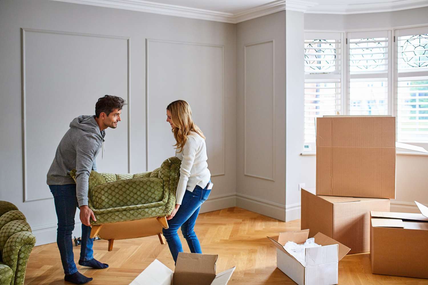 How to Save Money on Moving Services: Tips and Tricks